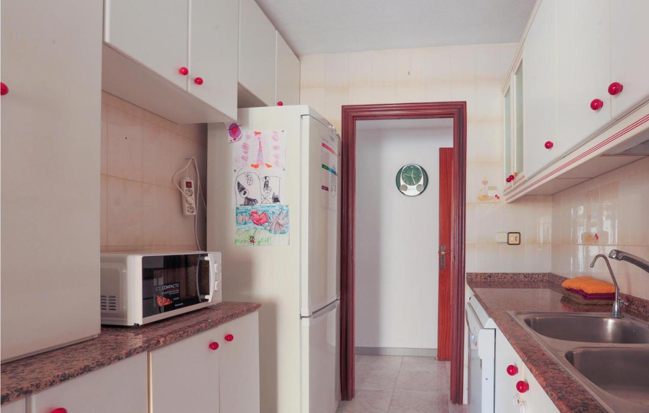 Cozy Home In Los Alcazares With Kitchen 洛斯纳雷霍斯 外观 照片